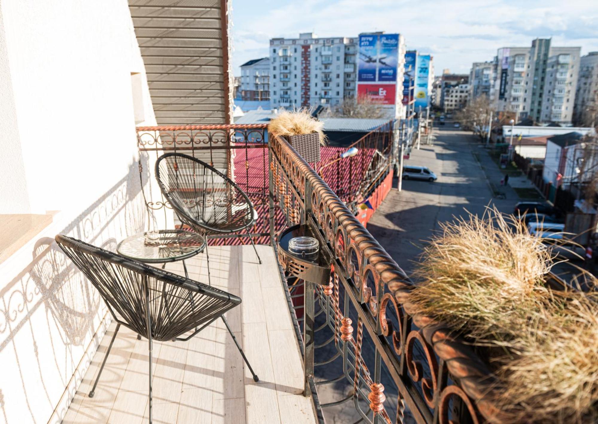 Hoshen Hotel Umanʼ Esterno foto